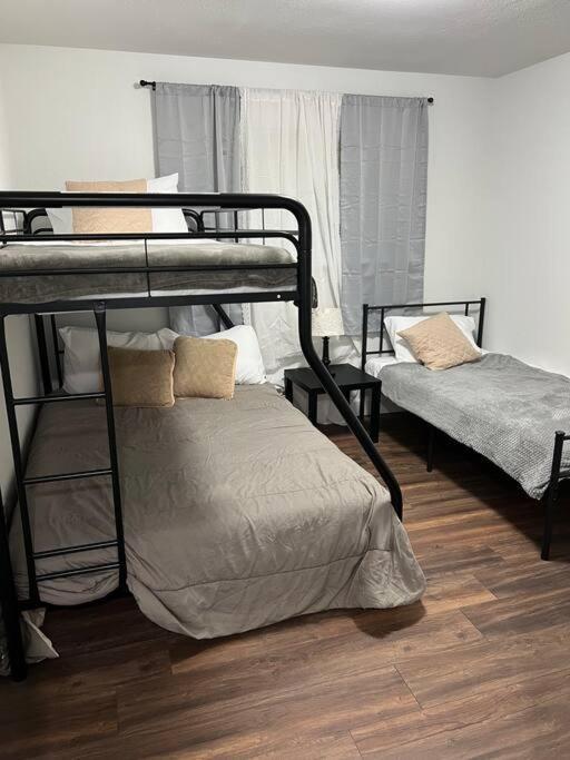 Sequoia Villa Visalia Εξωτερικό φωτογραφία